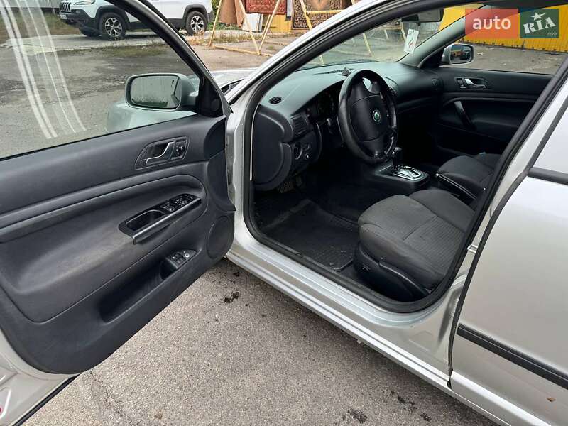 Лифтбек Skoda Superb 2006 в Фастове