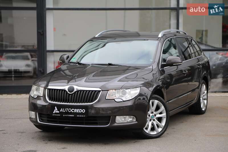 Універсал Skoda Superb 2011 в Харкові