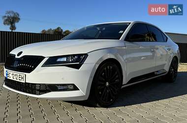 Лифтбек Skoda Superb 2015 в Стрые