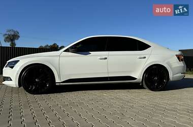 Лифтбек Skoda Superb 2015 в Стрые