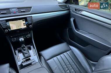 Лифтбек Skoda Superb 2015 в Стрые