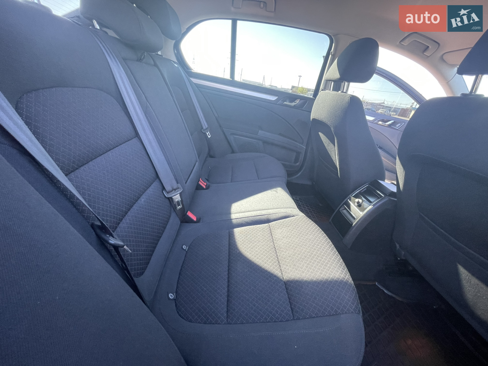 2014 Skoda Superb - мініатюра 23