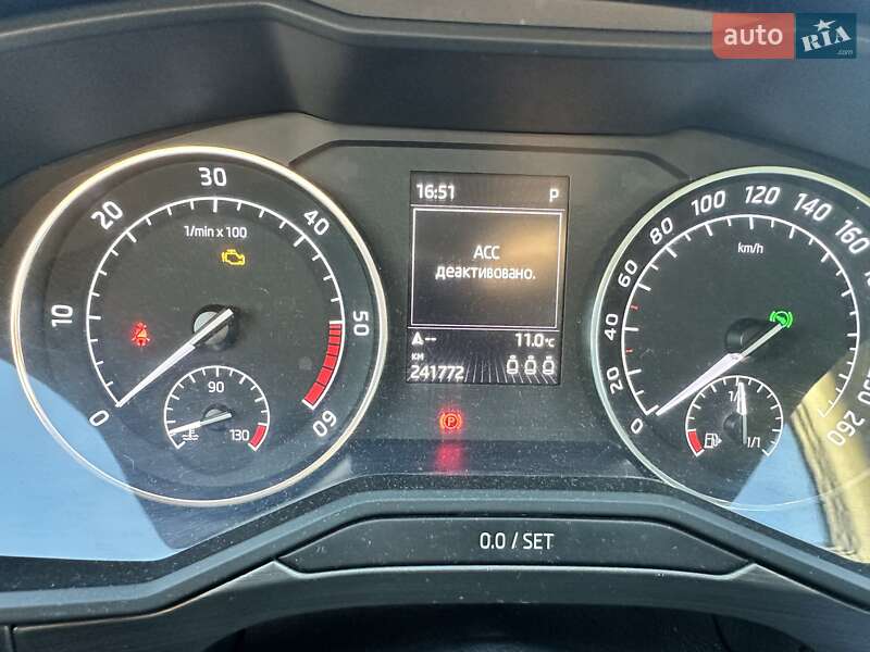 Универсал Skoda Superb 2017 в Ирпене