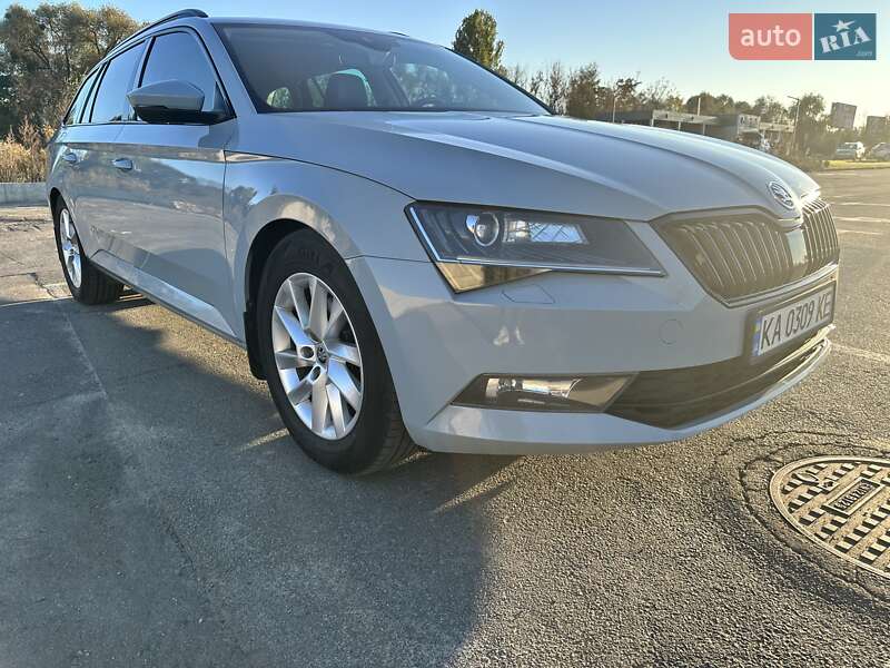 Универсал Skoda Superb 2017 в Ирпене