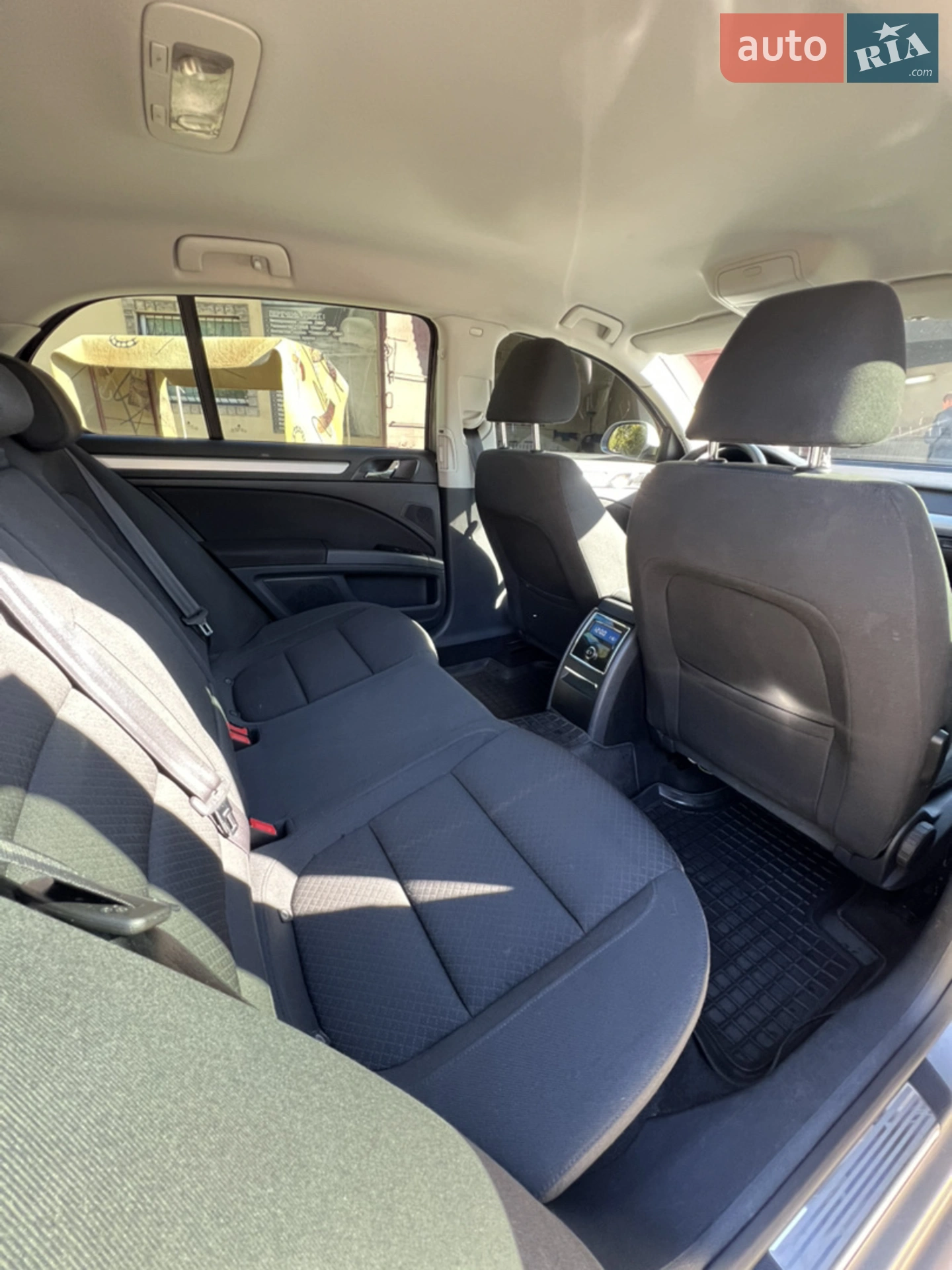 2013 Skoda Superb - мініатюра 21