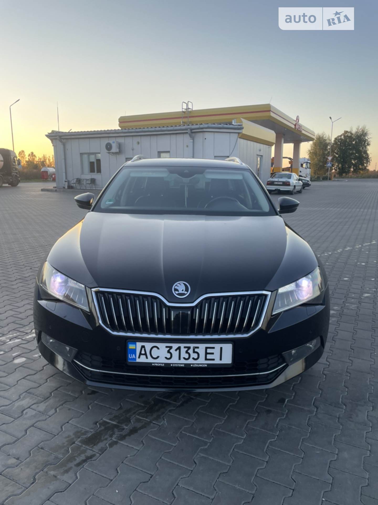 2017 Skoda Superb - мініатюра 3