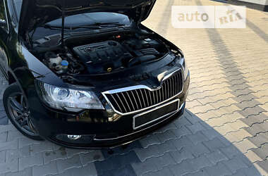 Универсал Skoda Superb 2013 в Хусте