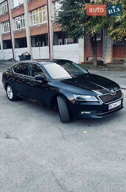 Ліфтбек Skoda Superb 2017 в Львові