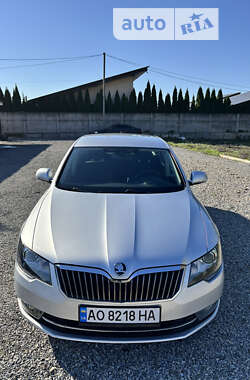 Лифтбек Skoda Superb 2014 в Виноградове