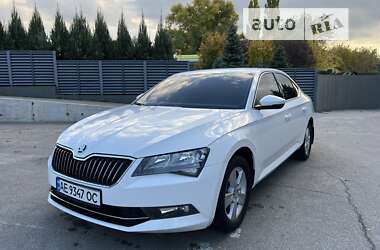 Ліфтбек Skoda Superb 2015 в Дніпрі