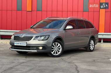 Универсал Skoda Superb 2014 в Киеве