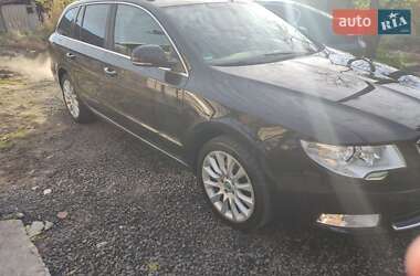 Универсал Skoda Superb 2013 в Ковеле