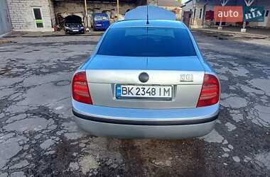 Лифтбек Skoda Superb 2004 в Ровно