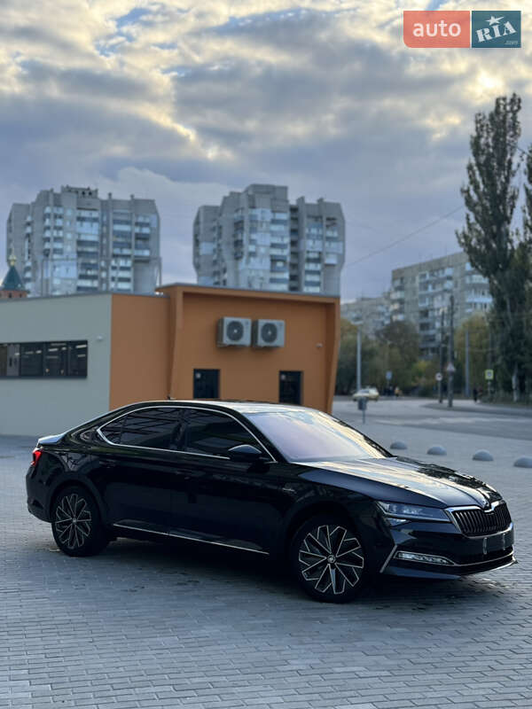 Ліфтбек Skoda Superb 2019 в Дніпрі