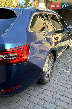 Универсал Skoda Superb 2017 в 