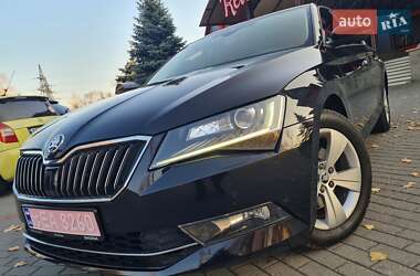 Ліфтбек Skoda Superb 2018 в 
