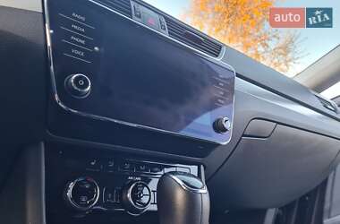 Ліфтбек Skoda Superb 2018 в 