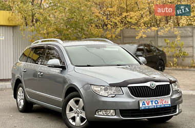 Универсал Skoda Superb 2010 в Кривом Роге