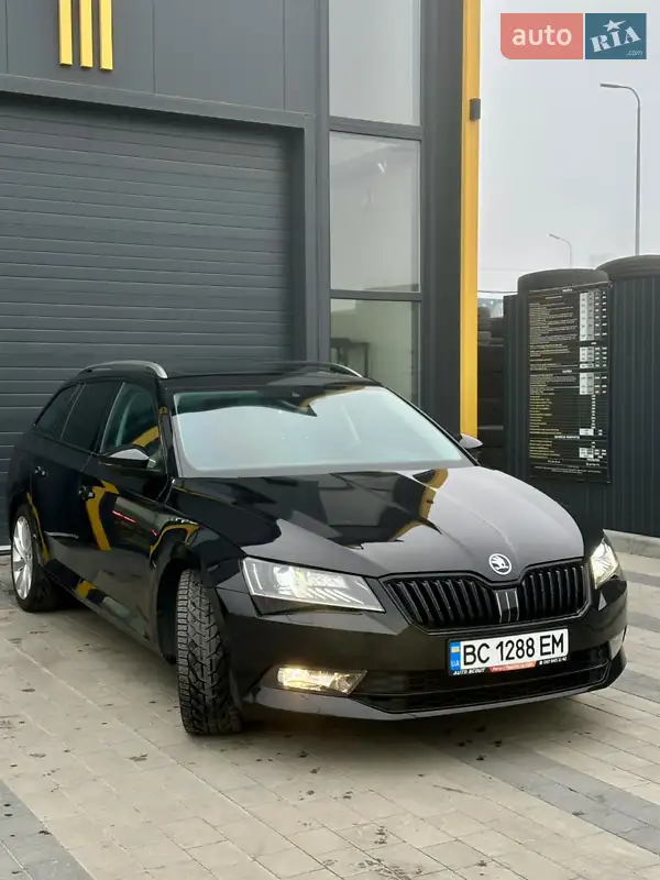 Універсал Skoda Superb 2017 в 