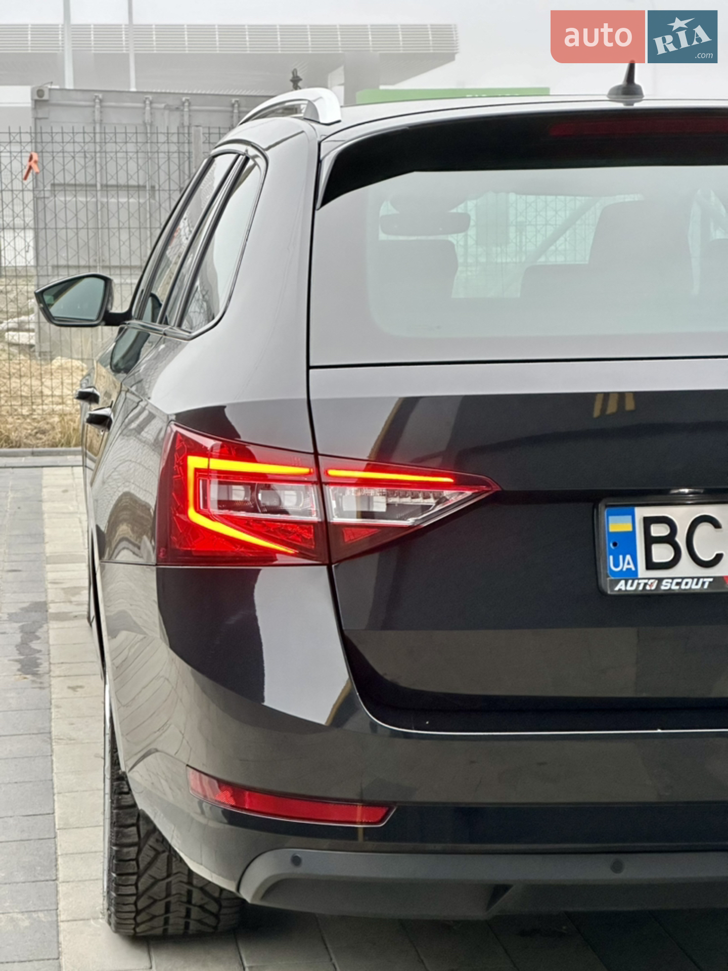 2017 Skoda Superb - мініатюра 9