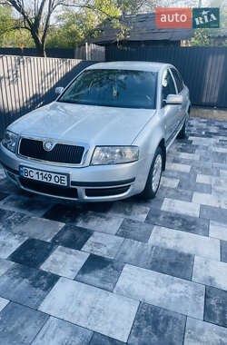 Лифтбек Skoda Superb 2006 в Старом Самборе