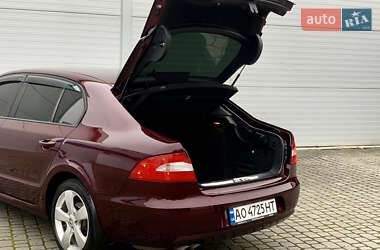 Лифтбек Skoda Superb 2012 в 
