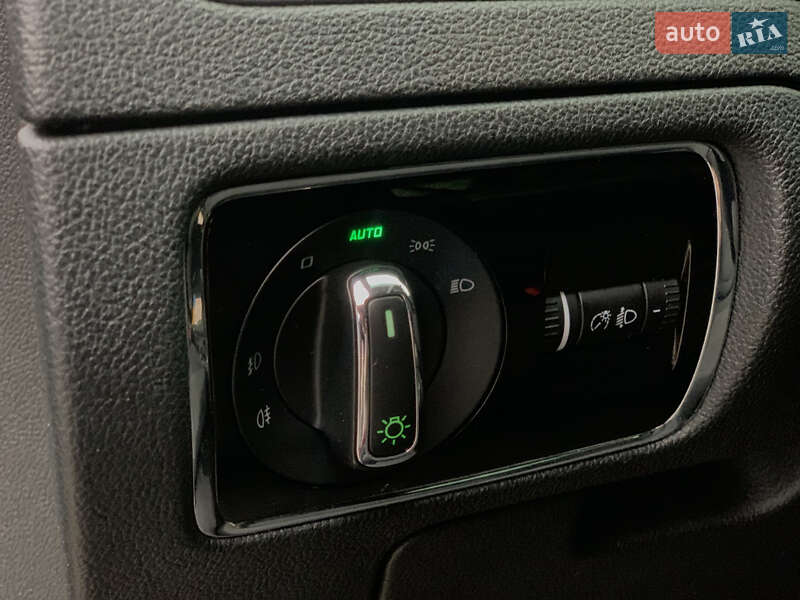 Лифтбек Skoda Superb 2012 в Мукачево