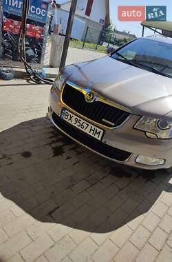 Универсал Skoda Superb 2012 в Шепетовке