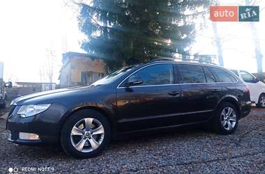 Універсал Skoda Superb 2011 в Бердичеві