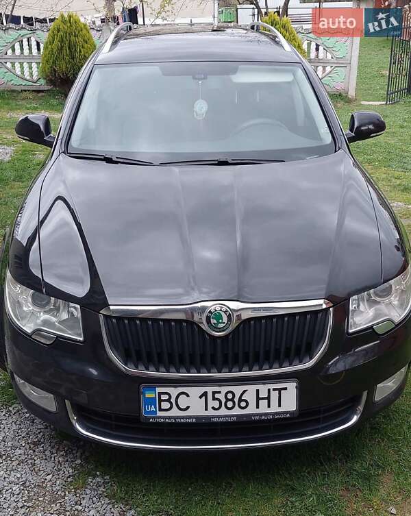 Универсал Skoda Superb 2013 в Трускавце