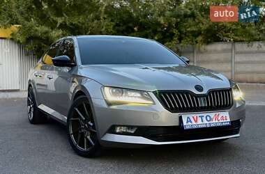 Лифтбек Skoda Superb 2017 в Киеве