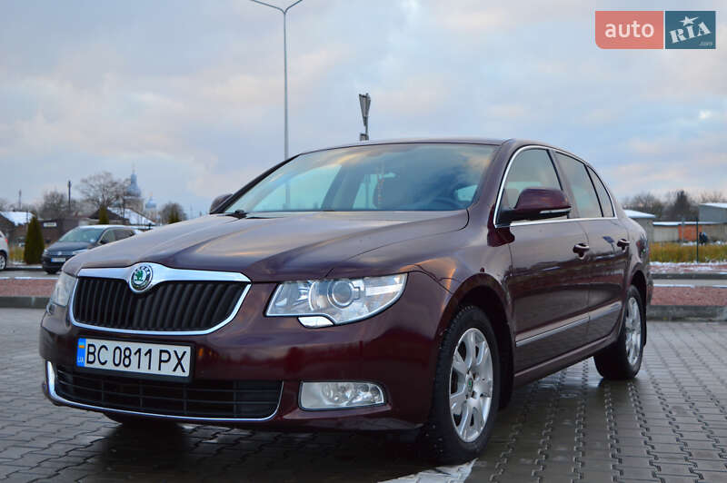 Лифтбек Skoda Superb 2010 в Стрые