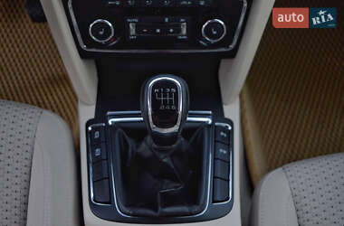 Лифтбек Skoda Superb 2010 в 