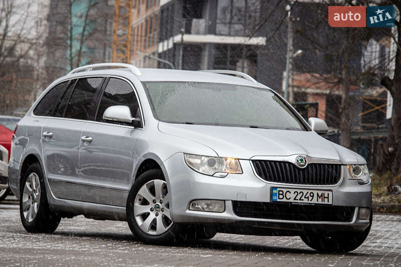 Универсал Skoda Superb 2012 в Львове