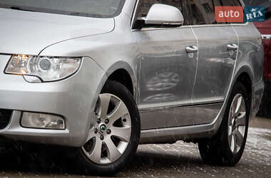 Универсал Skoda Superb 2012 в Львове