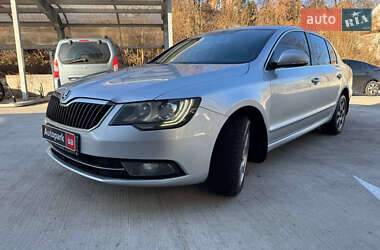 Универсал Skoda Superb 2013 в Львове