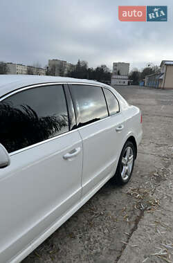 Лифтбек Skoda Superb 2011 в Ладыжине