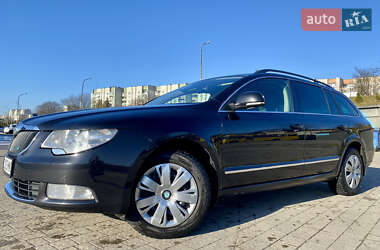 Универсал Skoda Superb 2012 в Дрогобыче