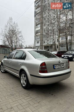 Лифтбек Skoda Superb 2007 в Ромнах