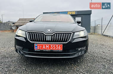 Лифтбек Skoda Superb 2017 в Иршаве