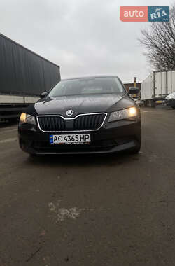 Ліфтбек Skoda Superb 2015 в Луцьку