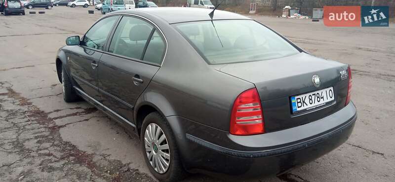 Лифтбек Skoda Superb 2002 в Ровно