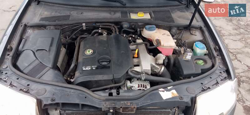 Лифтбек Skoda Superb 2002 в Ровно