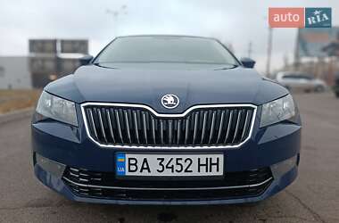 Лифтбек Skoda Superb 2017 в Кривом Роге