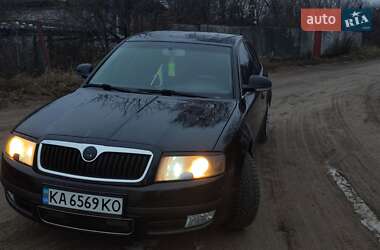 Лифтбек Skoda Superb 2006 в Иванкове