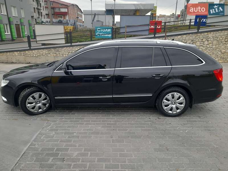 Універсал Skoda Superb 2012 в Тернополі