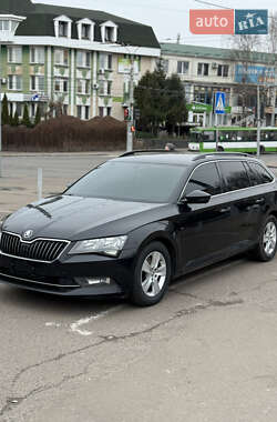 Універсал Skoda Superb 2015 в Рівному