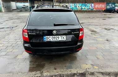 Універсал Skoda Superb 2014 в Львові