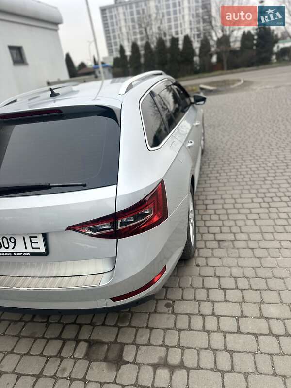 Универсал Skoda Superb 2017 в Ивано-Франковске