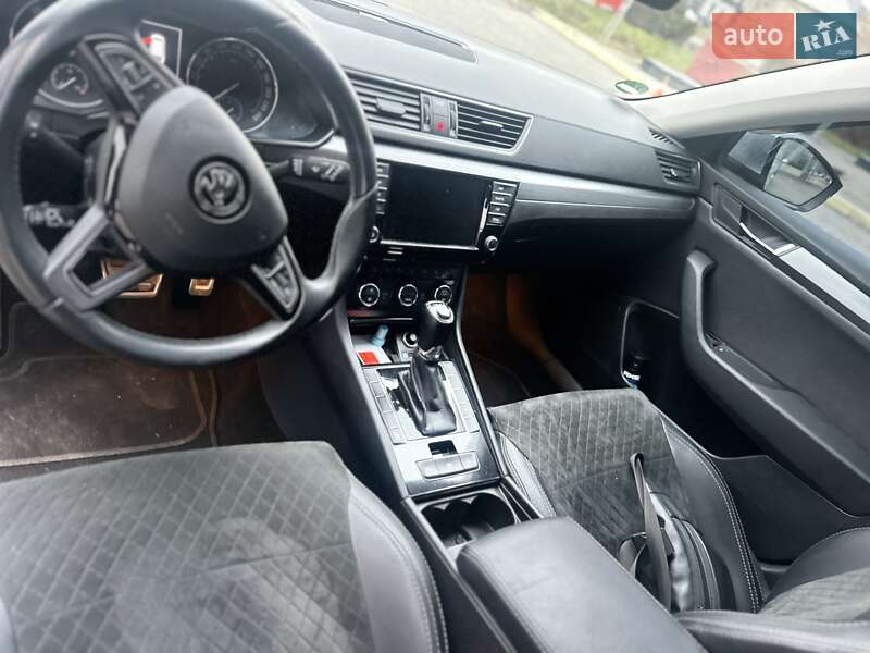 Универсал Skoda Superb 2017 в Ивано-Франковске